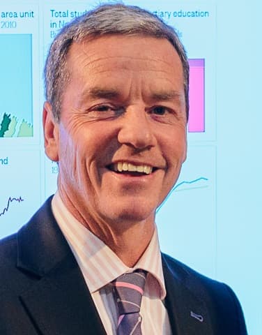 Andrew Bayly